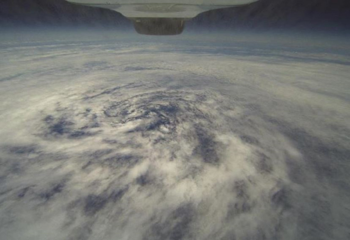 Tormenta tropical vista desde el espacio