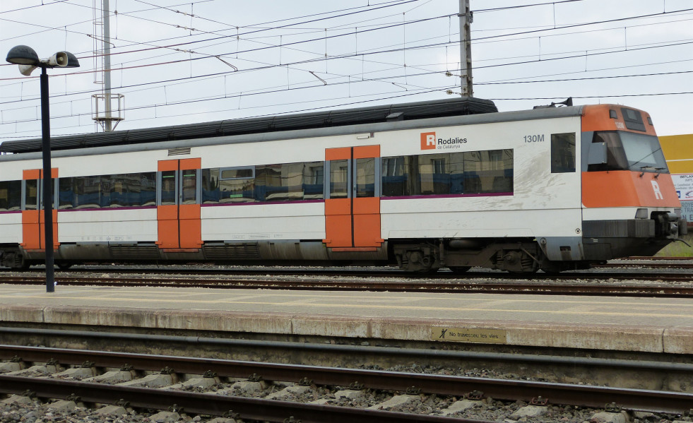 Archivo - Un tren de Rodalies