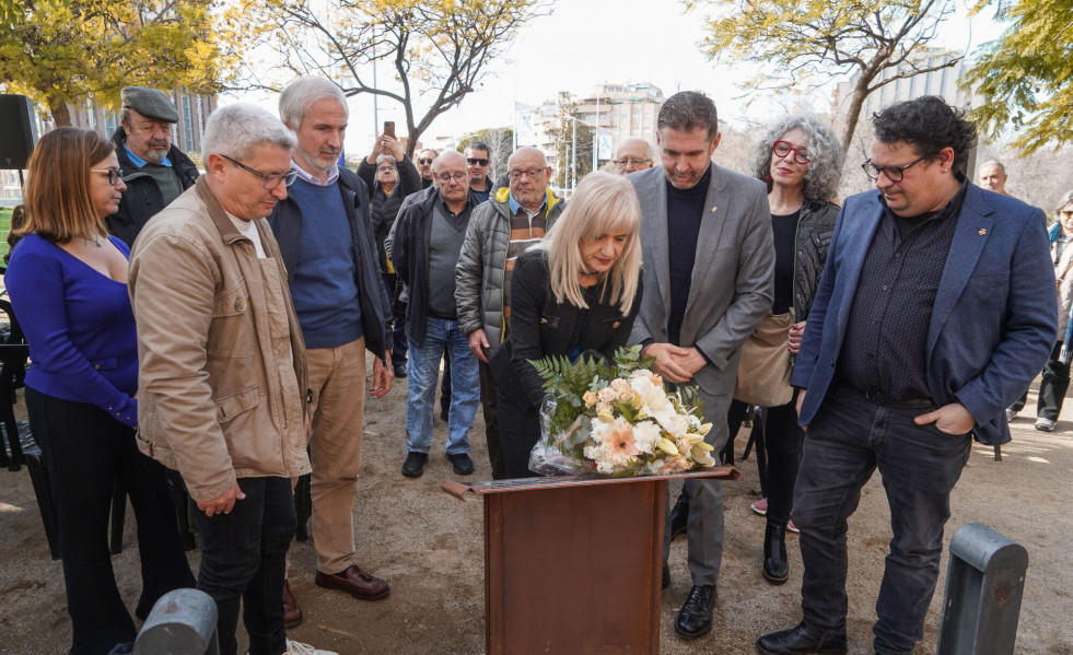 Acte institucional en memoria dels Fets del pont dEsplugues 60 2000x1333