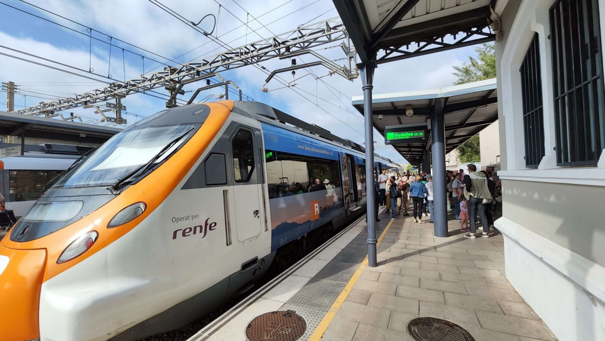 EuropaPress 6034117 diputacio barcelona renfe llevan tren dels exploradors baix llobregat (1)