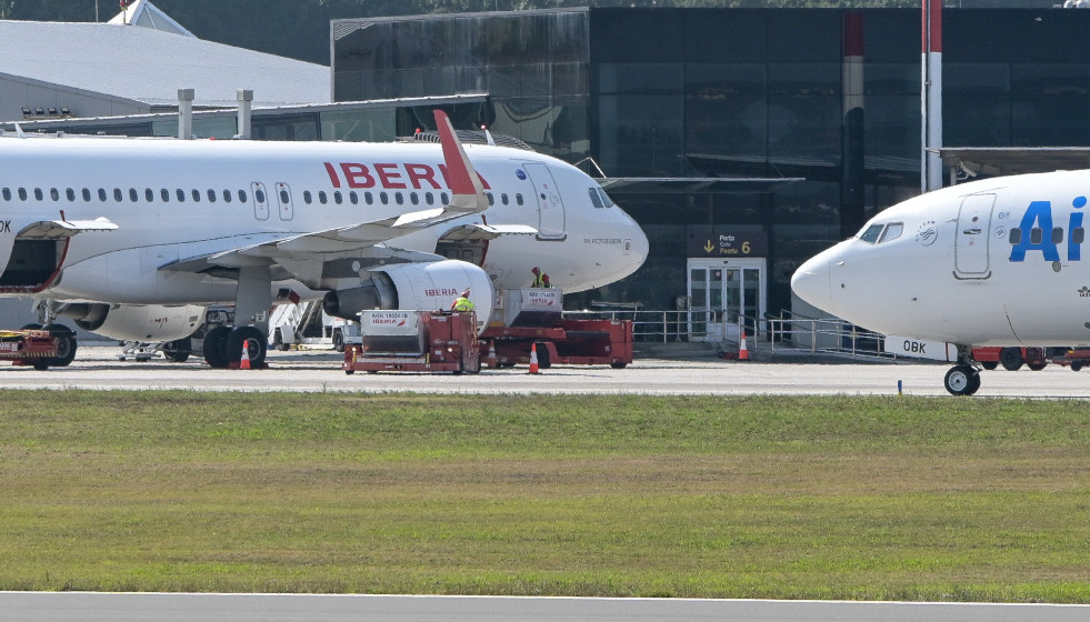 EuropaPress 6163877 avion iberia aeropuerto alvedro 19 agosto 2024 coruna galicia espana