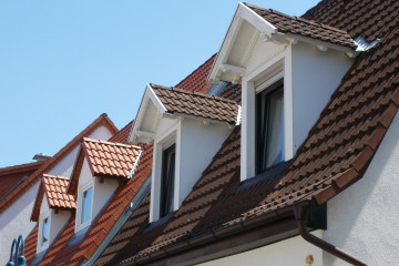 Dormer windows 837654 1280