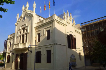 1024px El Prat de Llobregat   Plaça de la Vila, Ayuntamiento 3