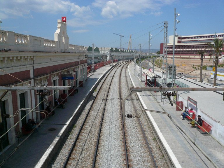 Estaciu00f3 rodalies Cornellu00e0 de Llobregat